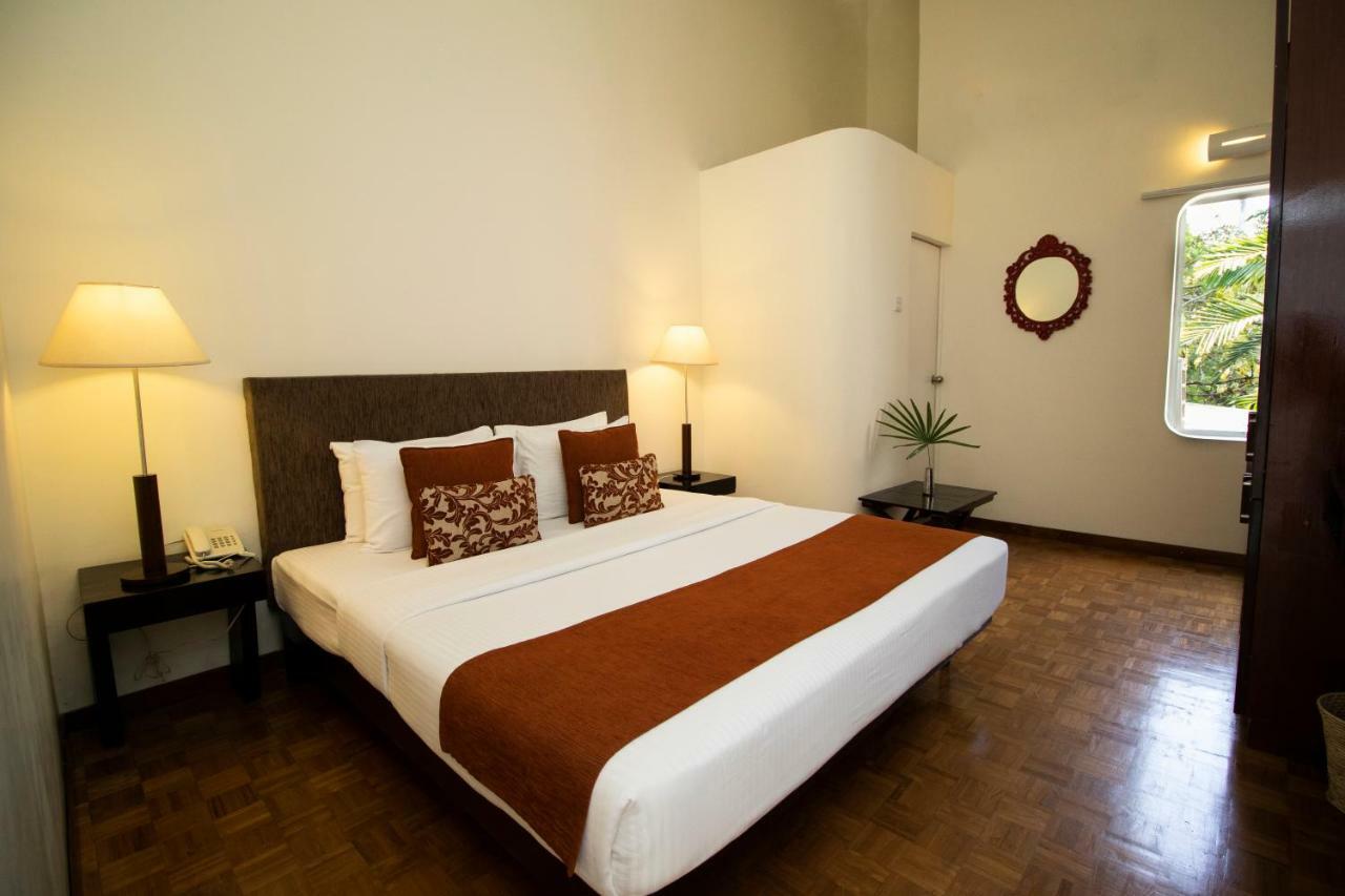 Colombo House By Ceilao Villas Exterior photo